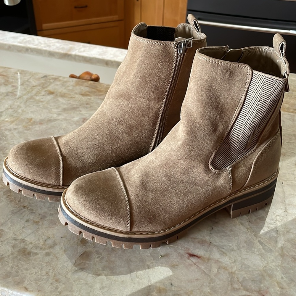 Ankle boots - Picture 2 of 4